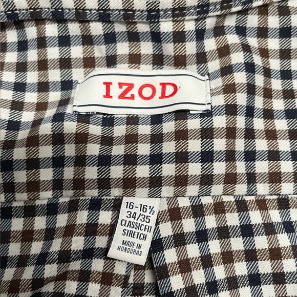 IZOD Men's Classic Stretch Fit Buttondown *Excellent Condition* - Picture 2 of 4